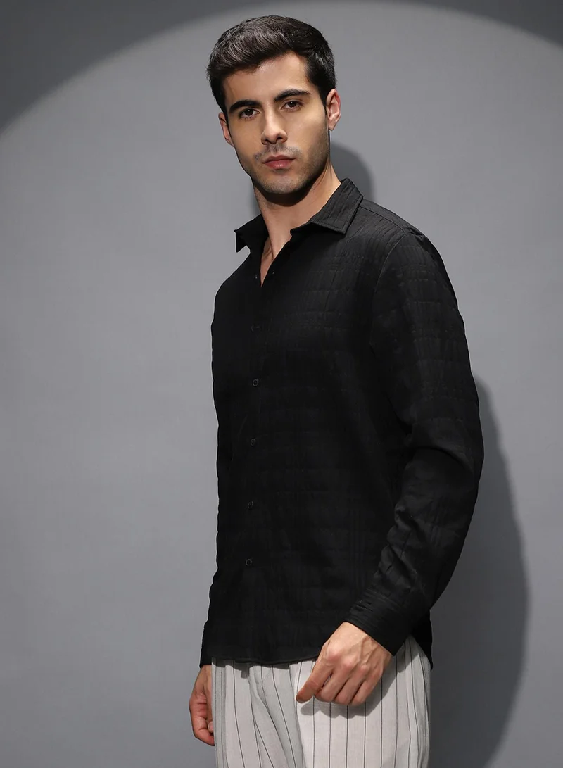 كامبوس سوترا Campus Sutra Men's Navy Blue Tactile Regular Shirt For Casual Wear | Spread Collar | Long Cuffed Sleeves | Button Closure | Shirt Shirt Crafted With Comfort Fit For Everyday Wear