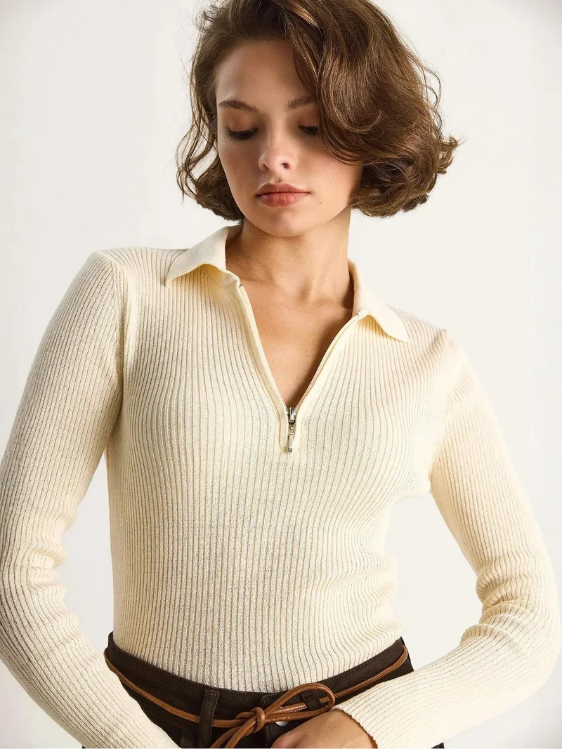 Bianco Lucci LUCCI Sweater with Zipper Collar