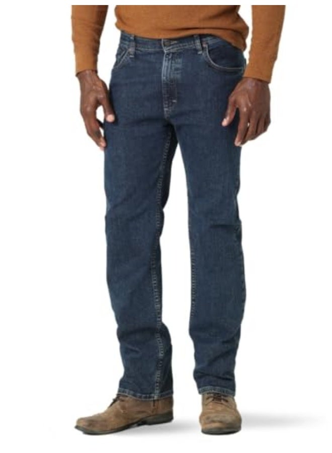 Wrangler Authentics جينز ورانجلر للرجال بقصة عادية مع حزام مرن مريح، غسلة داكنة 35W x 30L - Image 1