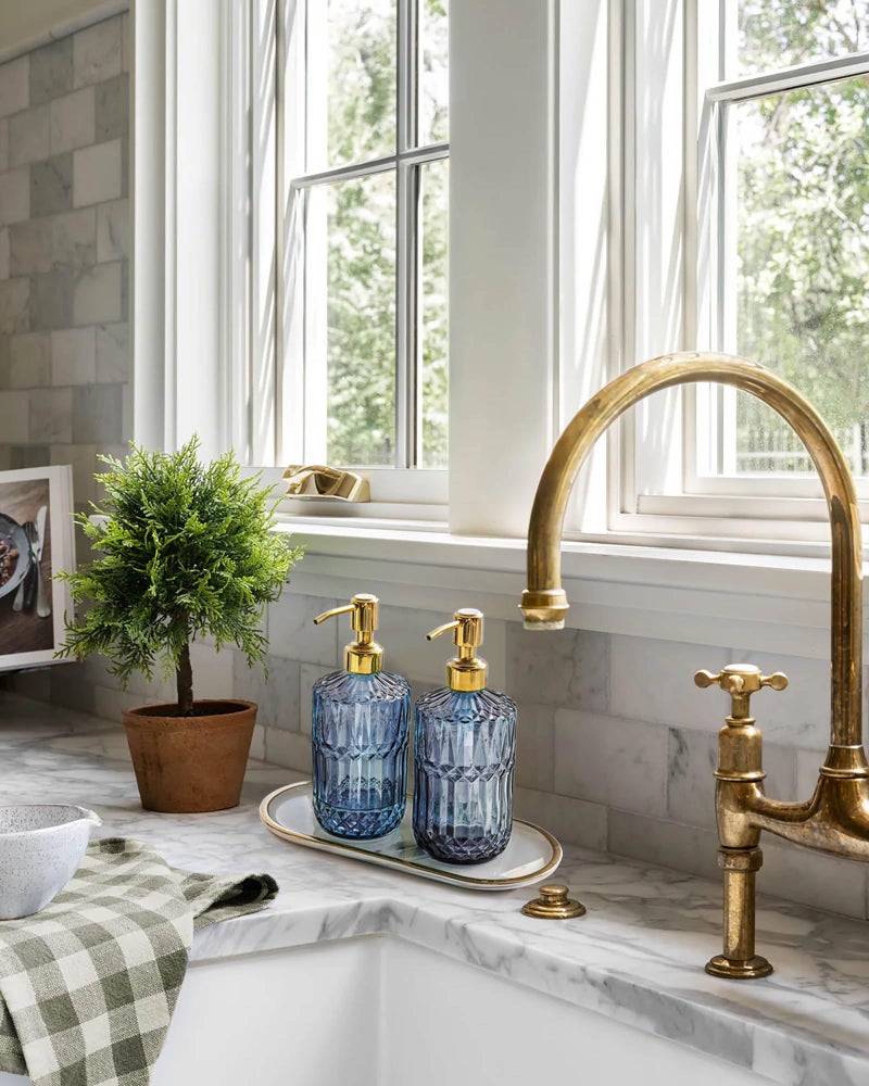 JASAI 18Oz Blue Glass Soap Dispenser with Golden Pump, Refillable Bathroom soap Dispenser with Thick Glass, Clear Kitchen Soap Dispenser for Dish Soap, Hand soap, Lotion.(Blue) - Image 4