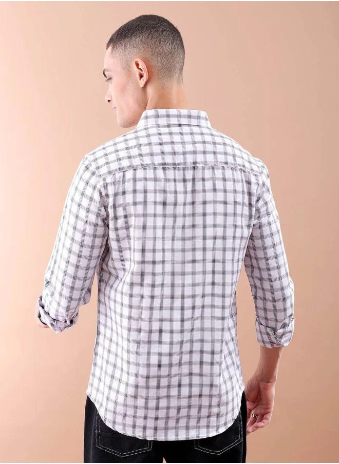 The Indian Garage Co Men Slim Fit Checkered Full Sleeves Spread Collar Casual Shirt