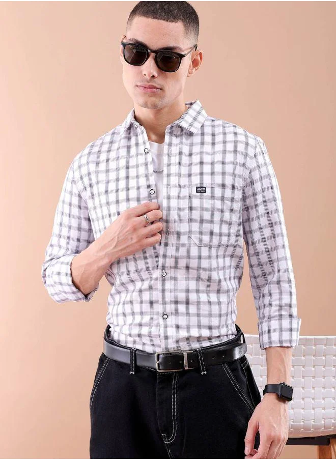 The Indian Garage Co Men Slim Fit Checkered Full Sleeves Spread Collar Casual Shirt