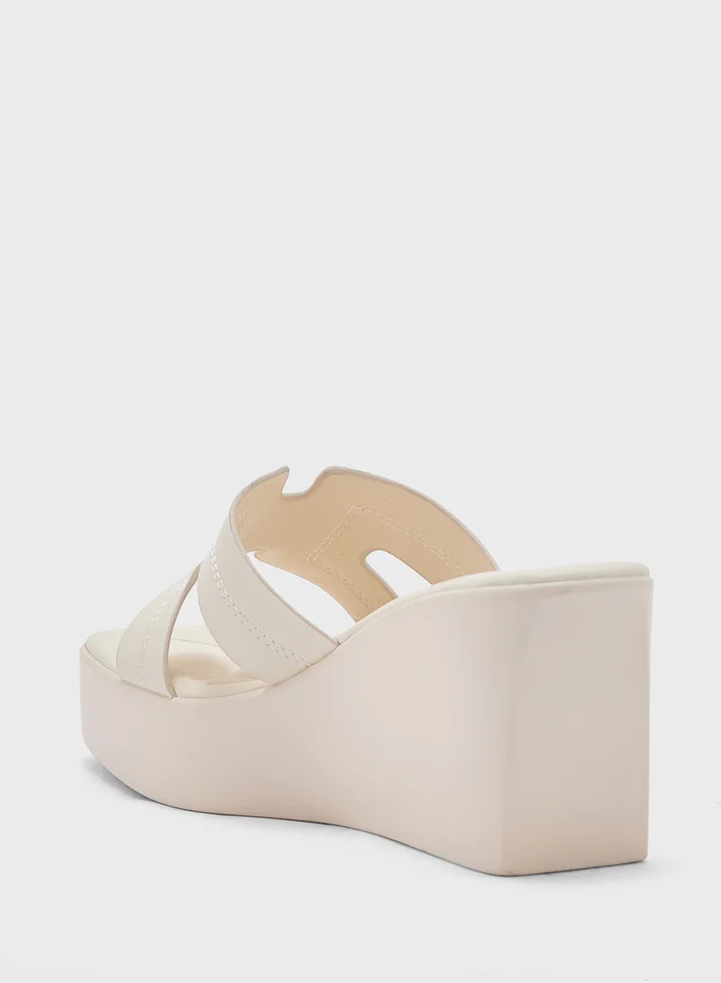 ايلا H Mule Wedge Sandal