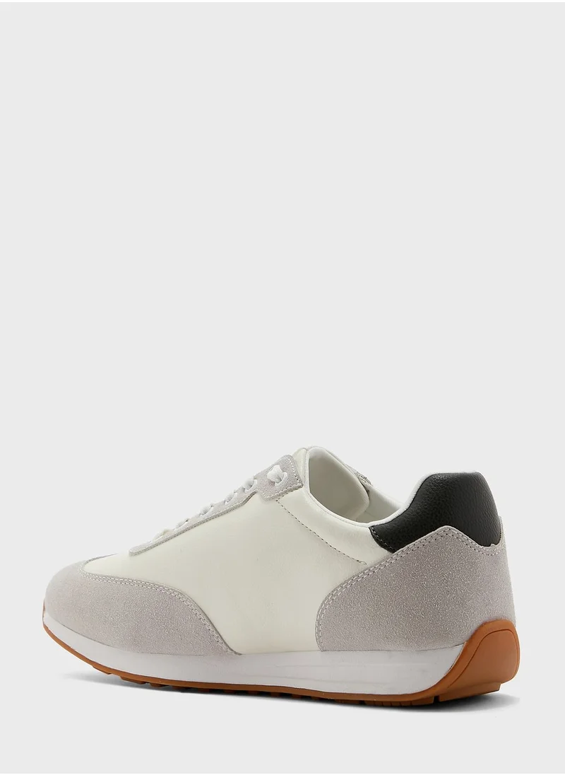 Robert Wood Smart Casual Sneakers