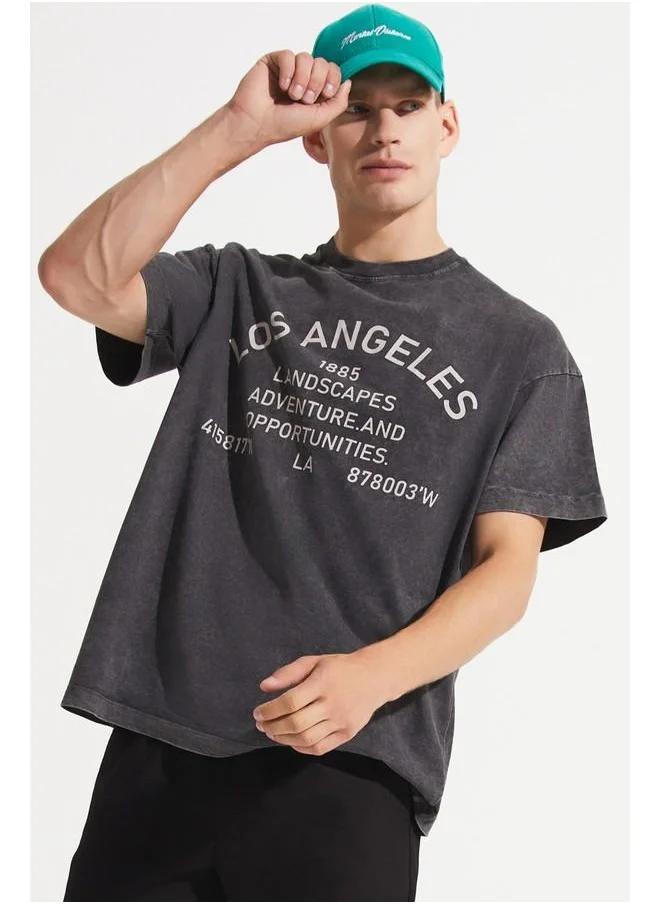 جون June Men Oversize Pattern Crew Neck Tshirt Black