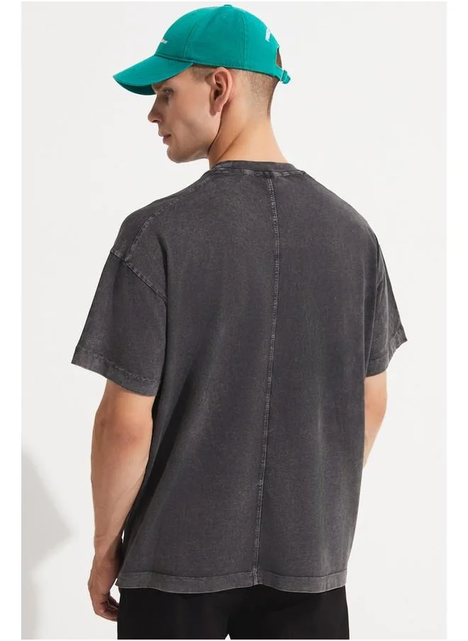 جون June Men Oversize Pattern Crew Neck Tshirt Black