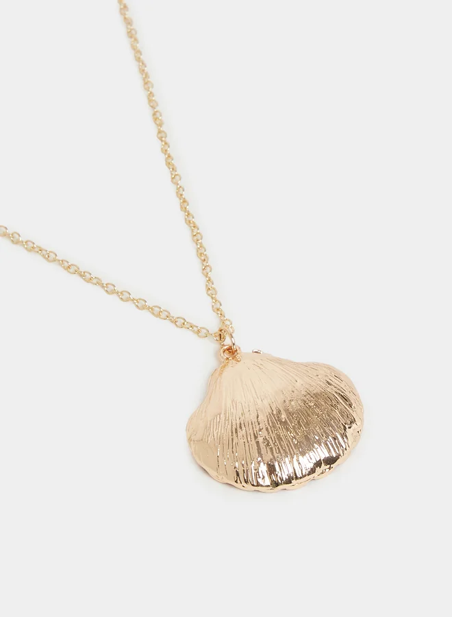 Styli Faux Pearl Detail Shell Pendant Necklace