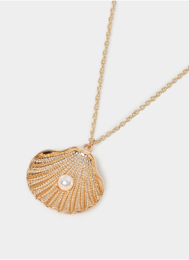 Styli Faux Pearl Detail Shell Pendant Necklace  - Image 3