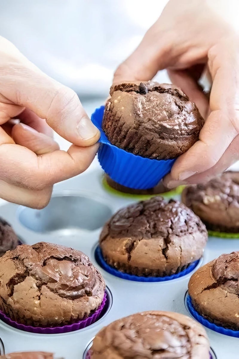 Pack of 12 Silicone Cupcake Baking Cups, Reusable & Non-stick Muffin Cupcake (M7) - Image 3