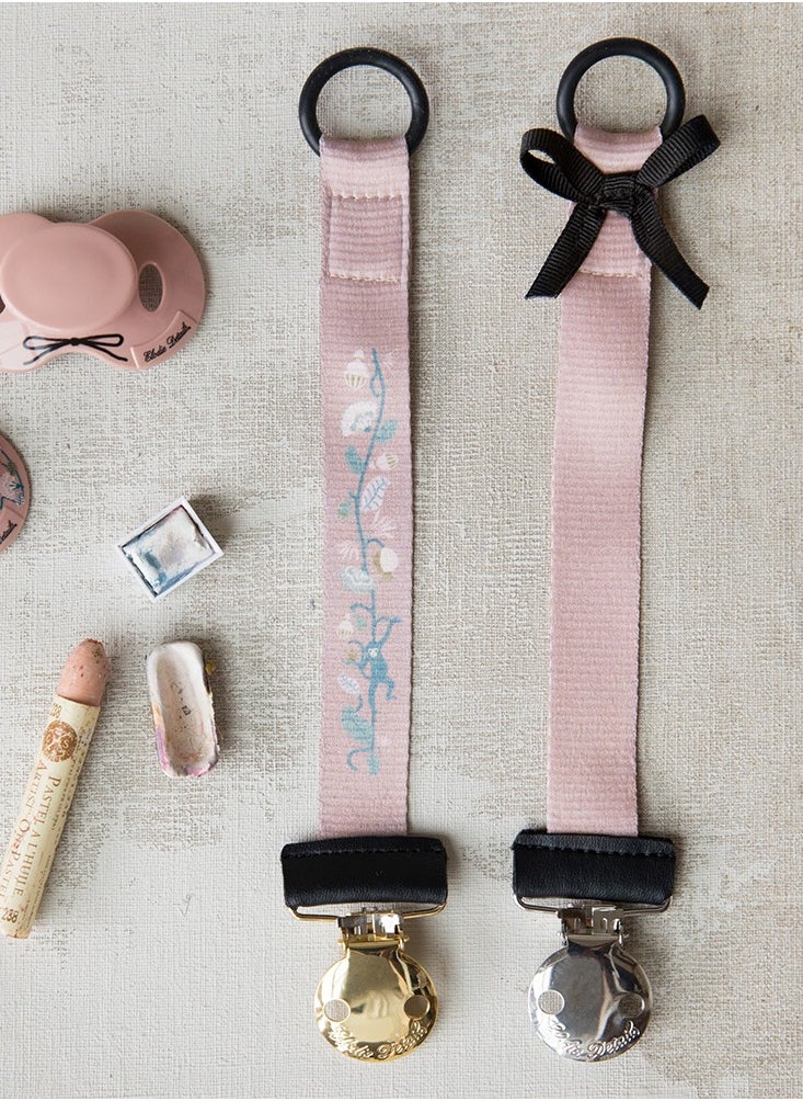Elli Junior Elodie Details -  Pacifier Clip - Faded Rose  - Image 4