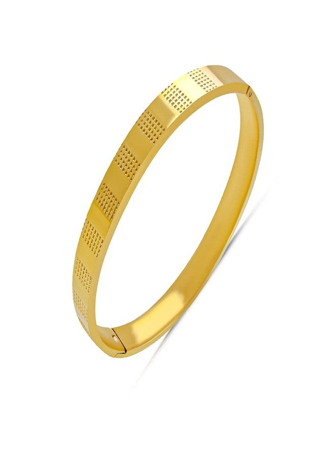 Saiizen Men's And Women's Gold Plated Stainless Steel Classic Designer Kada (Style-2) - Image 1