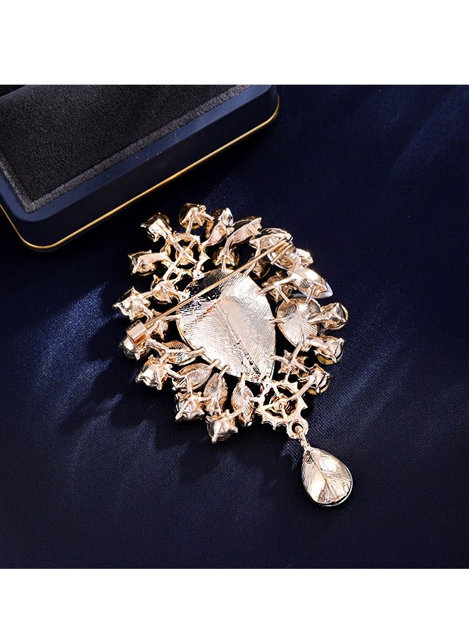 Beyond Light Luxury Crystal Brooche, Anti Rust and Anti Fading Alloy Brooch Pins, Corsage Scarf Clip Women Girls (Red) - Image 5