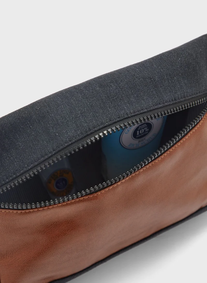 Seventy Five Men's Travels Wash Bag