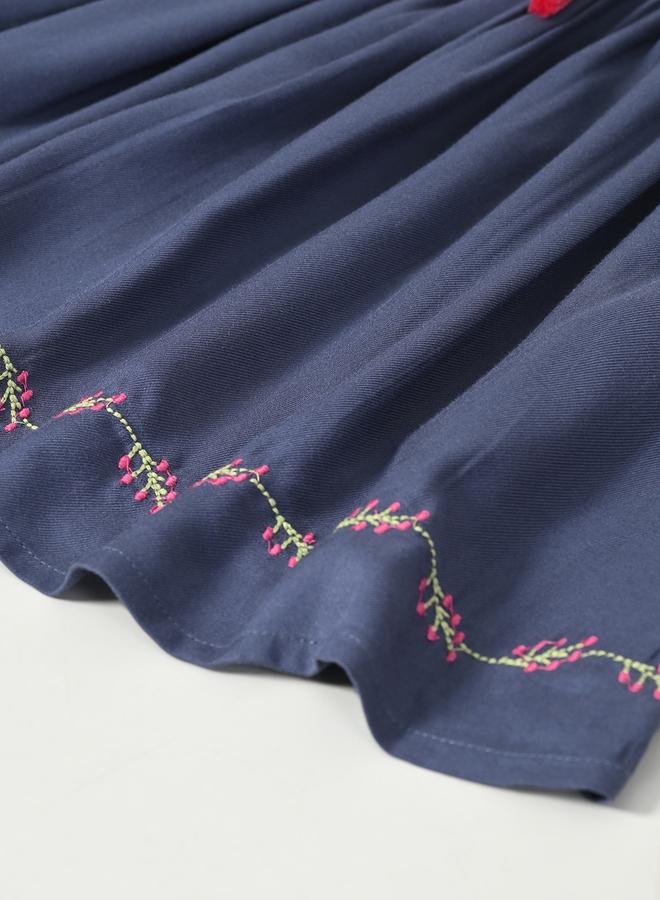 بيلا مودا فستان جينز مطرز - Image 5