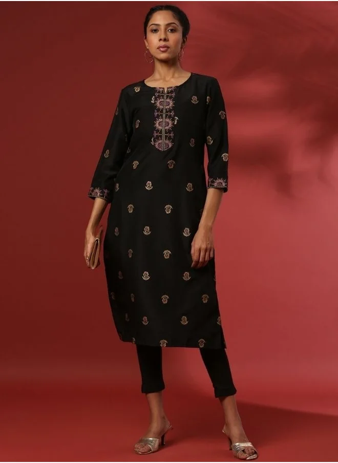 Abhishti Fitted narrow  stretch pants with slits- black