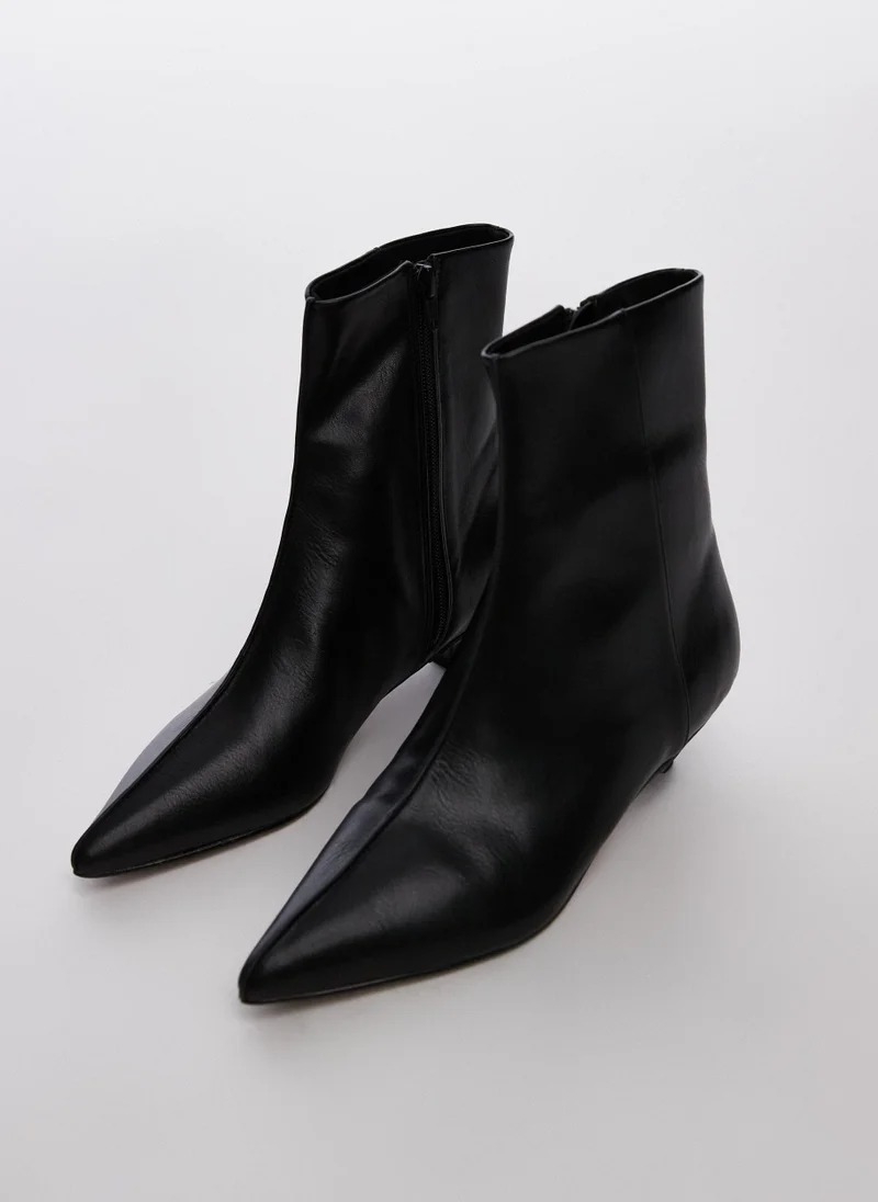 TOPSHOP Mid Heel Ankle Boots