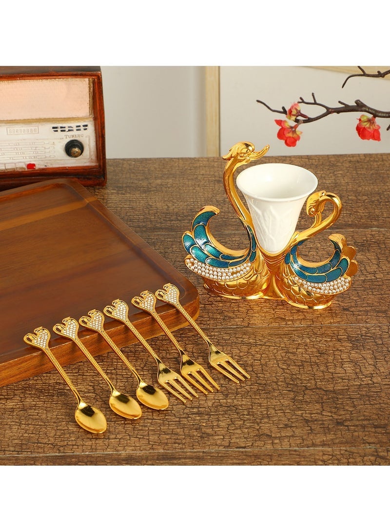 general The swan-shaped coffee spoon and fork cutlery set serves as both a storage tool and a tabletop ornament enhancing the dining style - Image 2