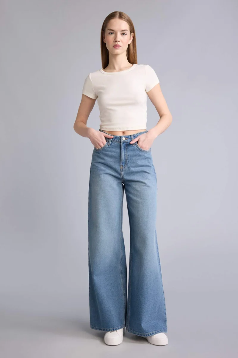 ديفاكتو Wide Leg High Waist Long Jeans