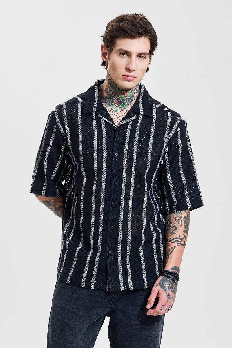 سنيتش قميص كروشيه واسع مخطط باللون الأسود