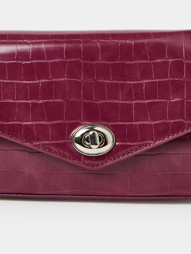 ستايلي Styli Burgundy Croc-Effect Baguette Bag
