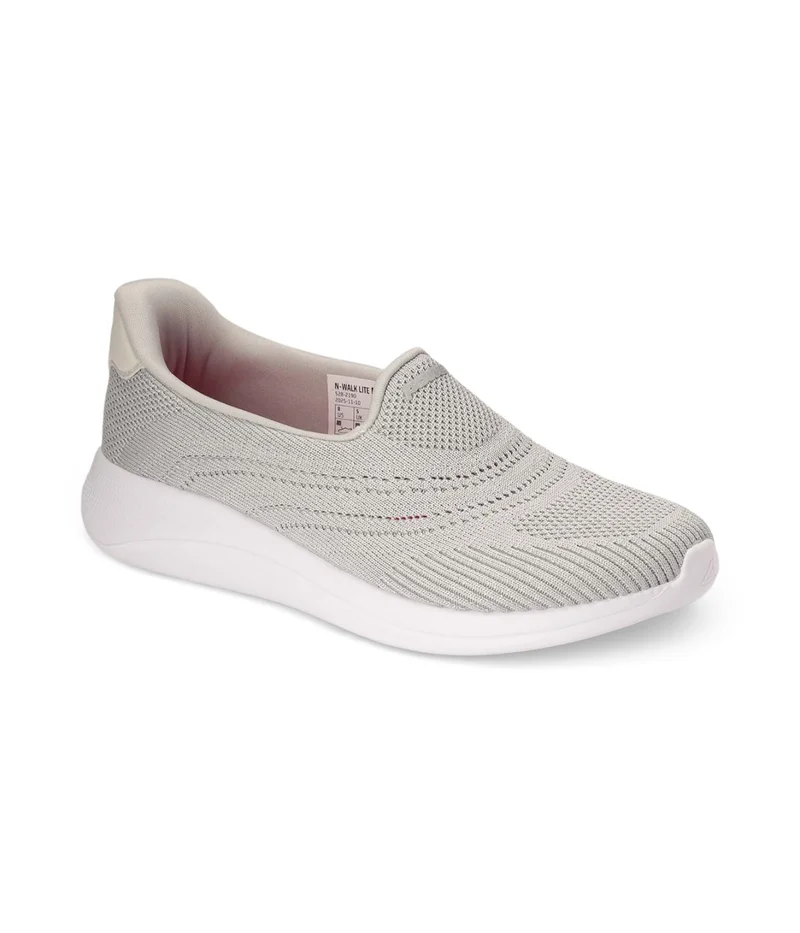 باتا حذاء رياضي سهل الارتداء