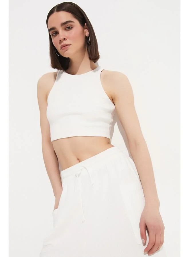 JUNE June Women Fitted Halter Neck Crop Camisole Blouse White