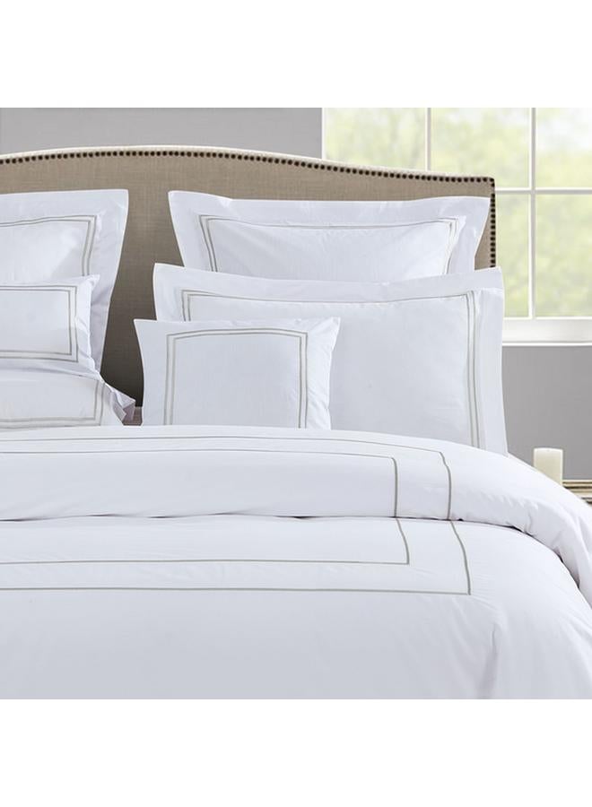 4-Piece Brata Stitch Convenient Bed In A Bag Queen Size Bedding Set White And Grey Ricamo 05 
