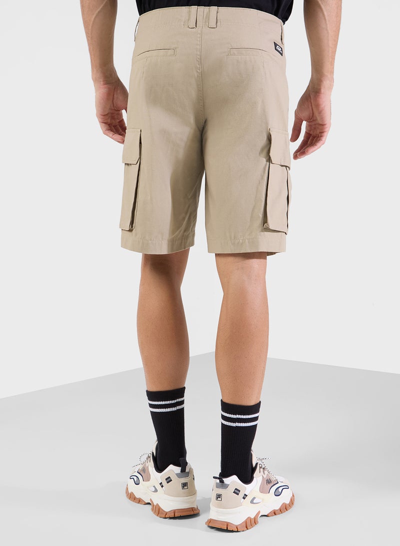 أوكلي شورت كارجو عملي - Image 3