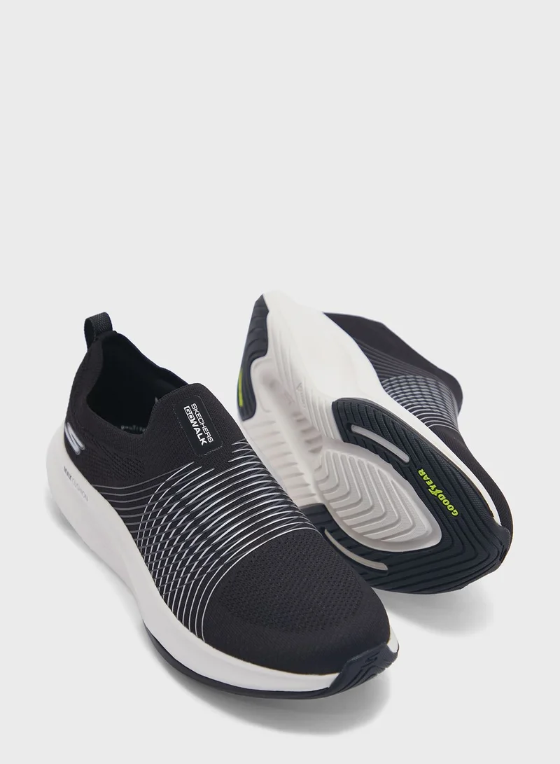 SKECHERS Go Walk Max Walker