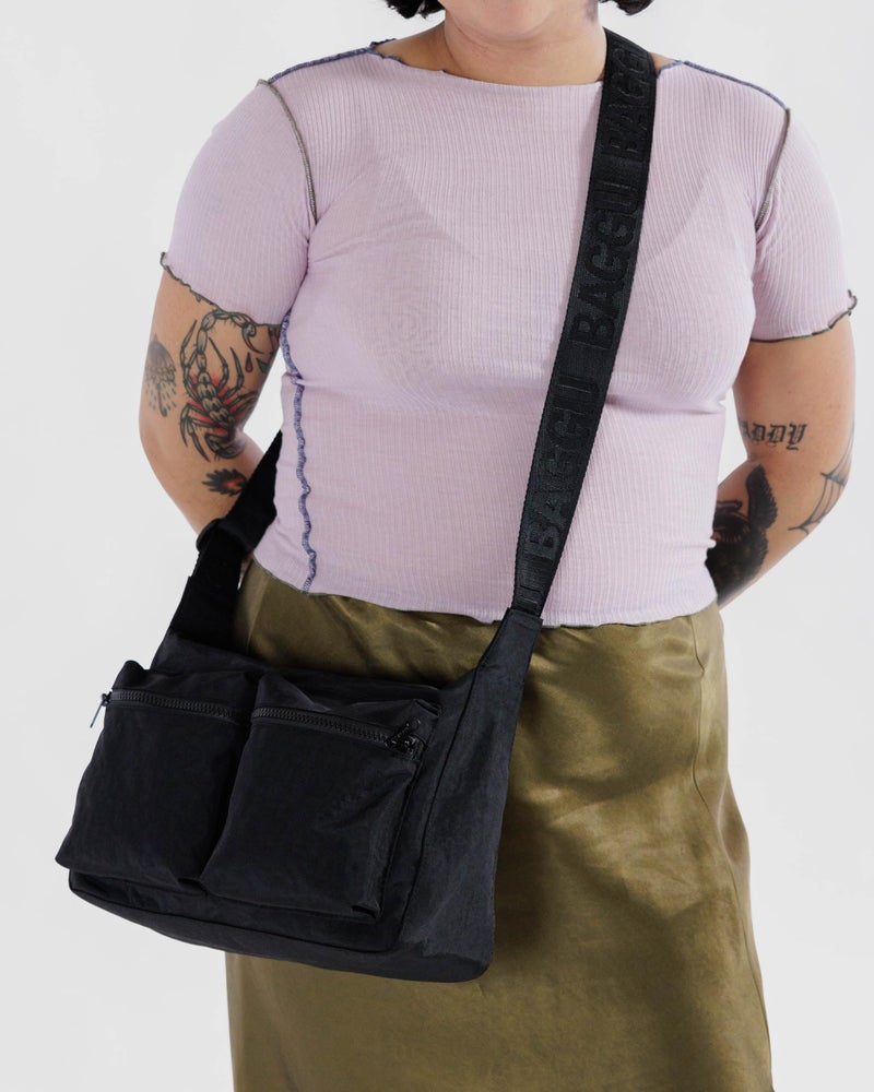 BAGGU Medium Cargo Crossbody - Black - Image 2