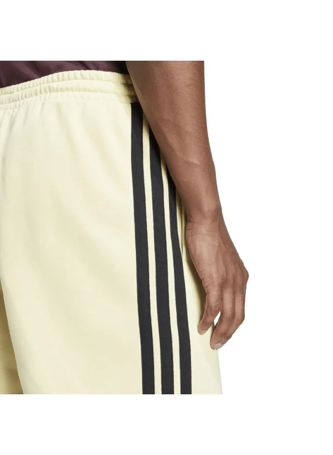 adidas شورت رجالي أساسي بثلاث خطوط من التيري الفرنسي