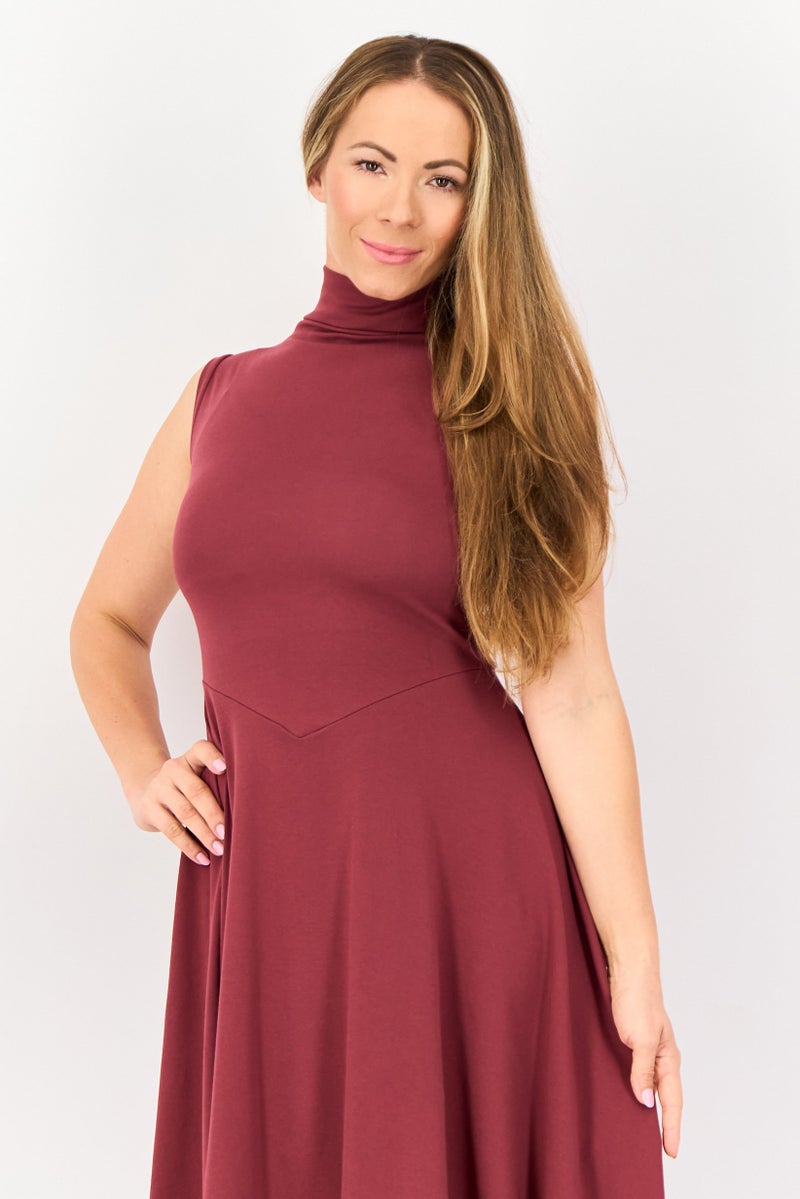bebe Women Solid Midi Dress, Maroon  - Image 2