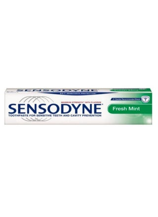 Sensodyne Fluoride Toothpaste, Maximum Strength, Fresh Mint