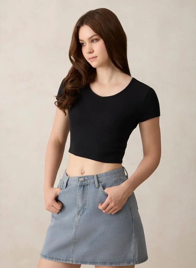 Outzidr  Black Basic Fitted V Neck Ribbed Top for Women | Best Price UAE