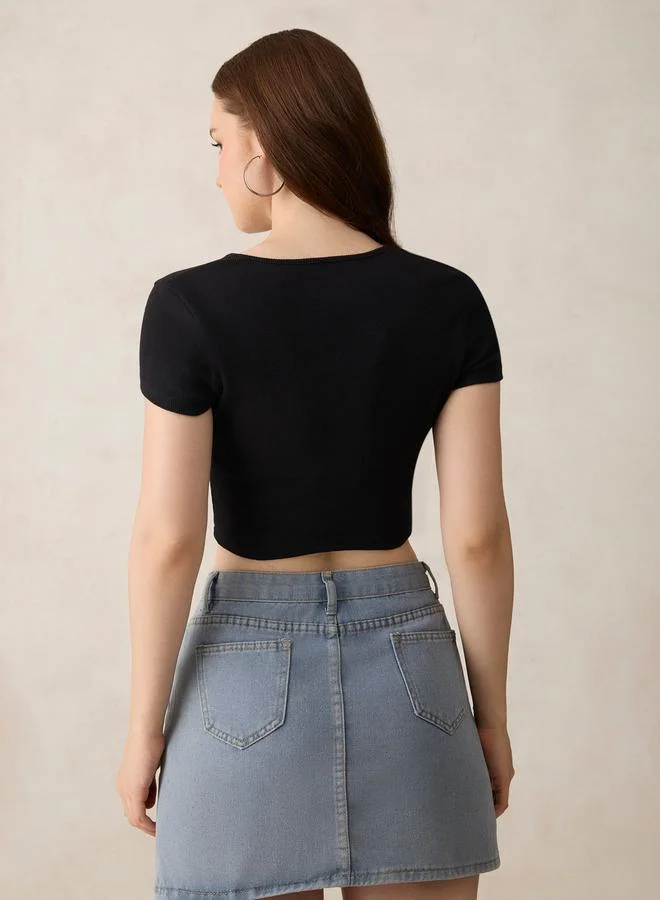 Outzidr  Black Basic Fitted V Neck Ribbed Top for Women | Best Price UAE