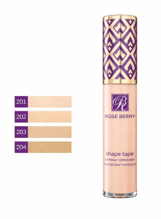 Concealer To Define Facial Features 203