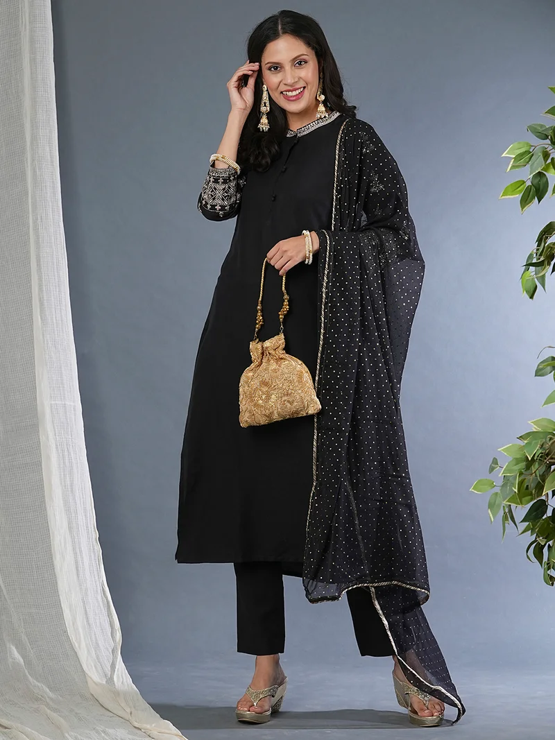 globus Women Floral Embroidered Straight Kurta & Trousers With Dupatta