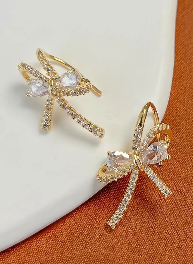 تايك تو أقراط مزينة بفيونكة