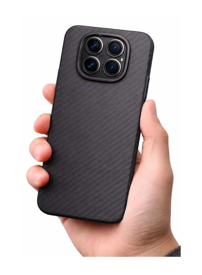 كفر حماية أسود بتصميم كاربون فايبر لهاتف Redmi Note 15 Pro Plus – غطاء نحيف من TPU ناعم مقاوم للصدمات والبصمات مع حماية للكاميرا - Image 4