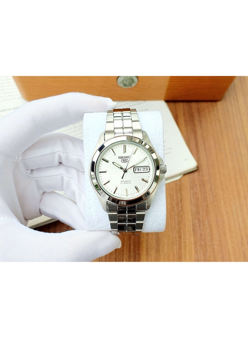SEIKO Series 5 Automatic Silver Dial Men's Watch SNKK87K1 - Image 3