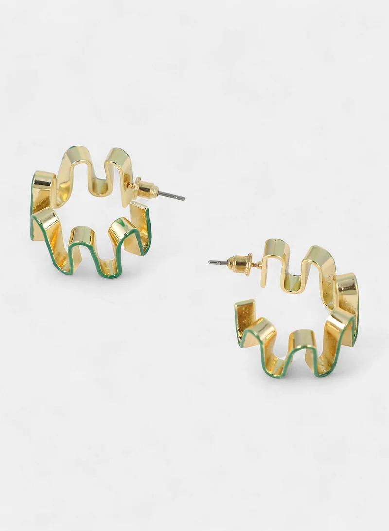 SOHI SOHI Women The Enamel-Coil Hoop Earrings | Shamrock Green & California  Colour | One-Size | Metallic Alloy Material | Push Back Closure | Earrings For Casual & Evening Wear