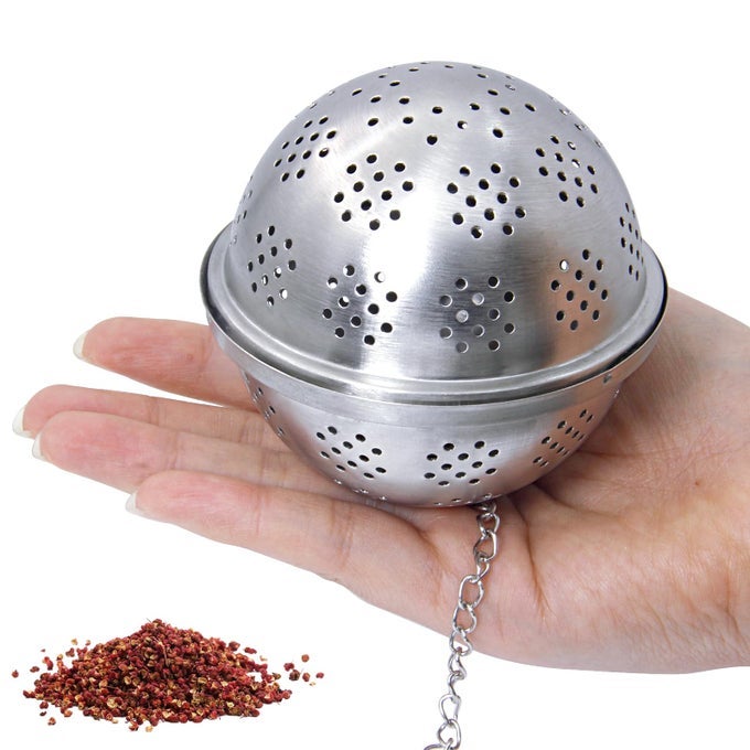 SPICE BALL EXTRA LARGE FOR COOKING SEASONING BALL SPICE INFUSER TEA BALL FILTER WITH EXTENDED CHAIN HOOK FOR ENHANCING SOUPS STEWS CIDER WINE AND ESPECIALLY BREWING LARGE QUANTITIES OF TEA