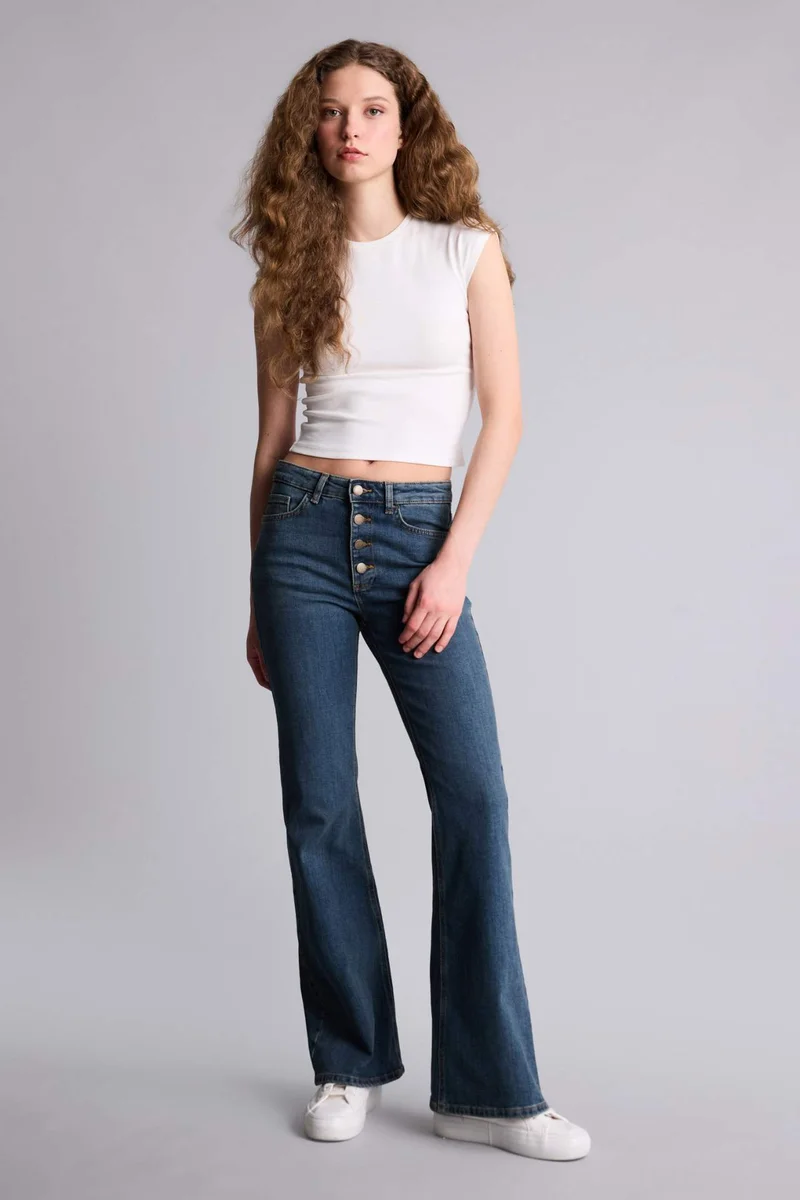 DeFacto Mia Flare Fit Boxy Fit Normal Waist Jeans