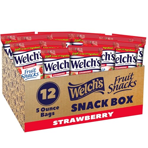 Welch's Welchs Strawberry Fruit Snacks, 5-Ounce (Pack of 12) - Image 1