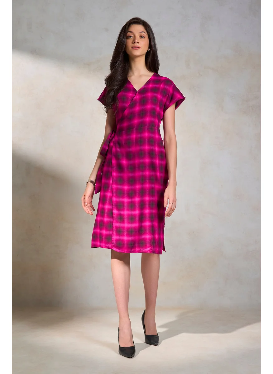 فيرجيو Virgio Checked V-Neck Extended Sleeve Tie Up Cotton Wrap Dress