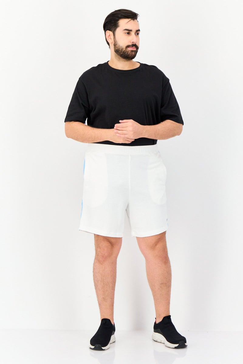 Nike Men Standard Fit Outdoor Shorts, White - Image 2