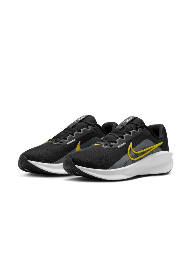 Nike Downshifter 13 - Image 2