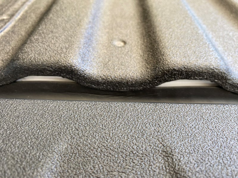 ESI Ultimate Tailgate Seal with Taper Seal for GMC Sierra with MultiPro Tailgate and Chevrolet Silverado with Multi-Flex Tailgate - Image 5