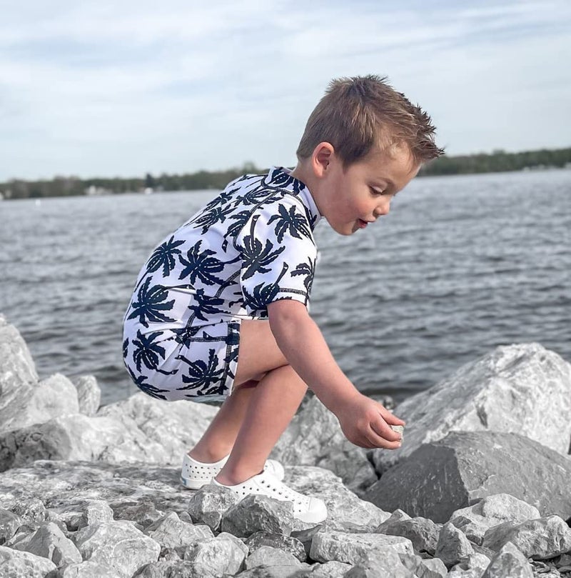 Yccutest Newborn Infant Baby Boy Girls Shark One Piece Swimsuit Short Sleeve Zip Up Rash Guard Swimwear Sun Protection Bathing Suits (White(with hat),6-12 Months) - Image 3