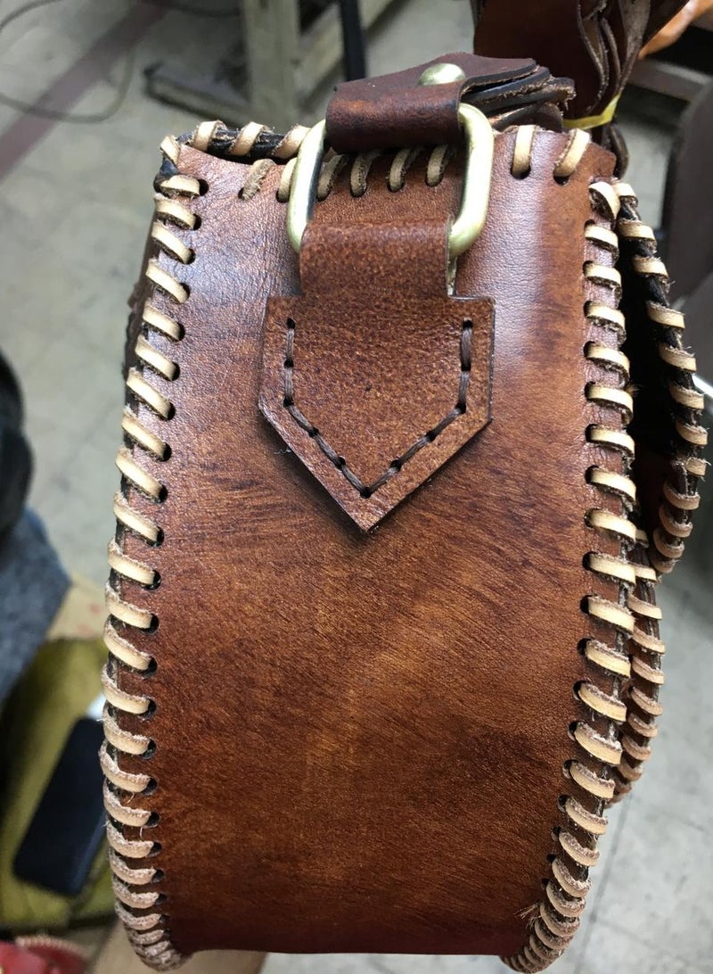 Handmade genuine leather crossbody bag, large size Leather clasp Puff pocket Clasp closure 3 zippers Strap handle Velvet lining inside Egyptian handcrafted 30*30 - Image 4